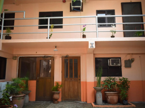 1st Street Park Apartelle