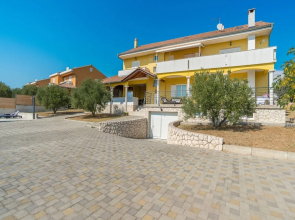 Magnificent Villa Mande With Pool, Vrana Lake