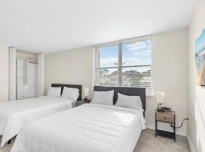 Bay Harbor Sunset Apt 3C