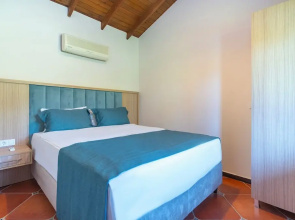 Cottage House - Adult Only