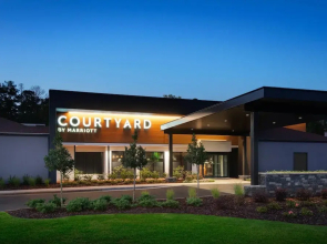 Courtyard Birmingham Homewood
