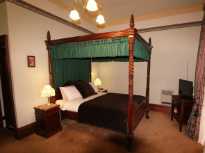 Orana House