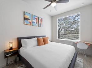 Chic King Bed 1BR Suite 5 Min to DT