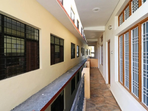 Kanak Palace By OYO Rooms
