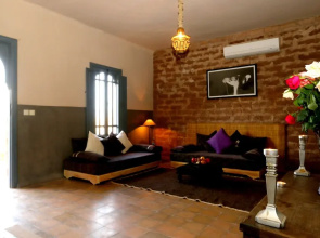 Villa Spacious Suites, Terraces Pool With Atlas View for Large Groups