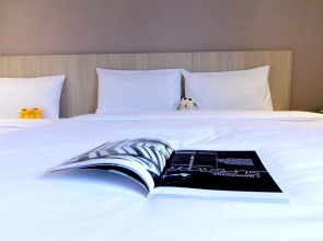 Pacific Express Hotel Chinatown