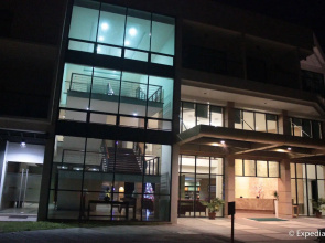 Rivermount Hotel And Resort