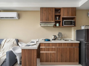 Naiharn Pearl Condo Hotel by Villacarte