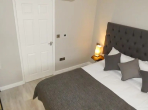 11B Castle Street Serviced Apartments