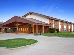 Super 8 Tuscola