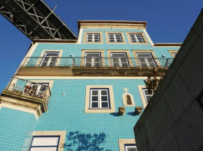 Porto View by Patio 25