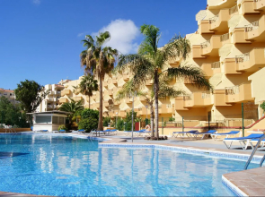 Playaolid Suites & Apartments