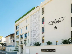 Oceanview Secure 3bed Apt Sea Point Marlo Breeze