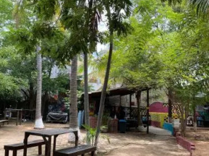 Hostal Shalom