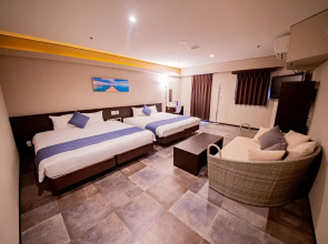 Rycom Crystal Hotel