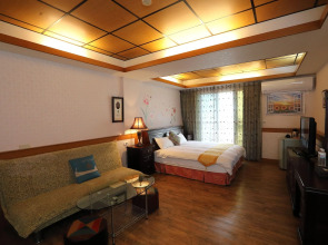 First Place B&B - Hualien Railway Station