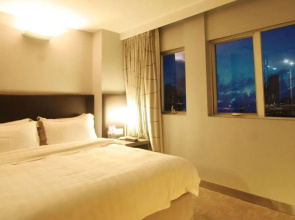 Yi-Wu Commatel Hotel