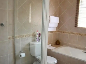 The Kindaspace: Homely Studio with Netflix & DStv