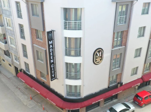 Madeen City Hotel