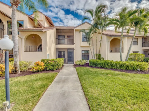 Charter Club Condo - Roelens Vacations