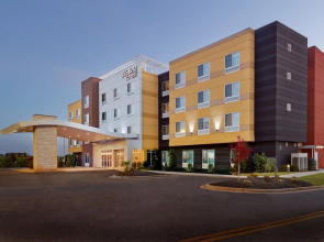 Fairfield Inn & Suites by Marriott Locust Grove I-75 South