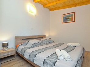 Apartment 1395