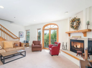 Bear Creek Lodge 409 4 Bedroom Condo by Alpine Lodging Telluride