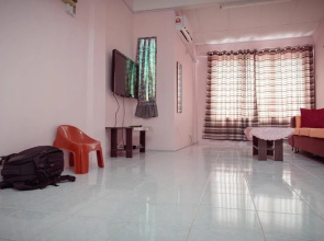 Holidayhome 45A Taman Desa Pangkor