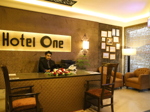 Hotel One Rahim Yar Khan Club Road
