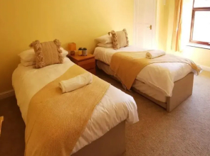 Rustic 2bedroom Cottage With Garden in Sennybridge