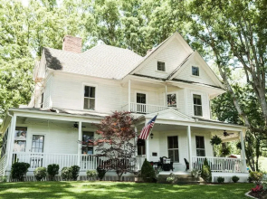 Oak Hill on Love Lane