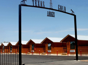 Texas Gold Lodges