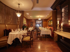 Wedgewood Hotel & Spa