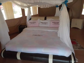 Explore Nature Mara Lodge