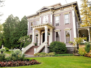 The Mansion of Saratoga