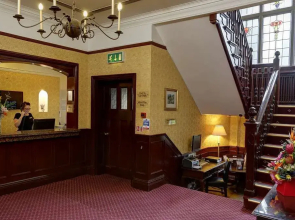 Best Western Broadfield Park