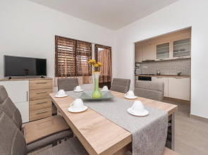 Awesome Home in Privlaka With Wifi and 4 Bedrooms