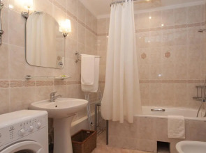 Отель Золотой Берег