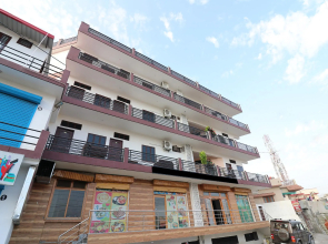 OYO 19123 Sunshine Guest House