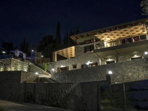 Luxurious Villa Kastro