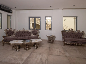 Imathoessa Hotel