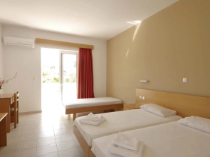 Stafilia Beach Hotel