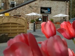 The Britannia Inn & Waves Restaurant