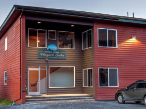 Totem Hotel and Suites