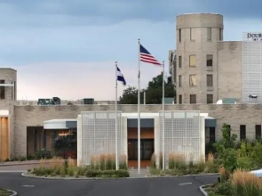 Radisson North Denver Graystone Castle Hotel