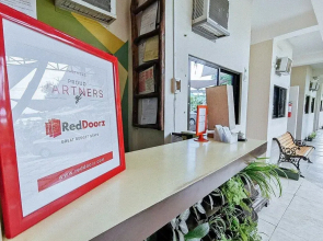 RedDoorz near KCC Mall Gensan