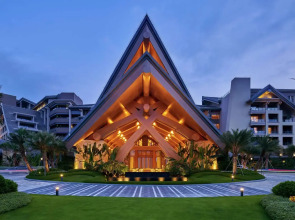 DoubleTree by Hilton Shanwei