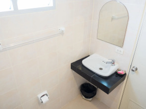 Patong Moon Inn Guesthouse