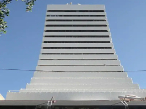 Market Hotel