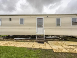 Gorgeous Home in Hastings With Sea Nearby